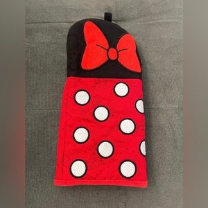 Minnie Mouse Oven Mitt